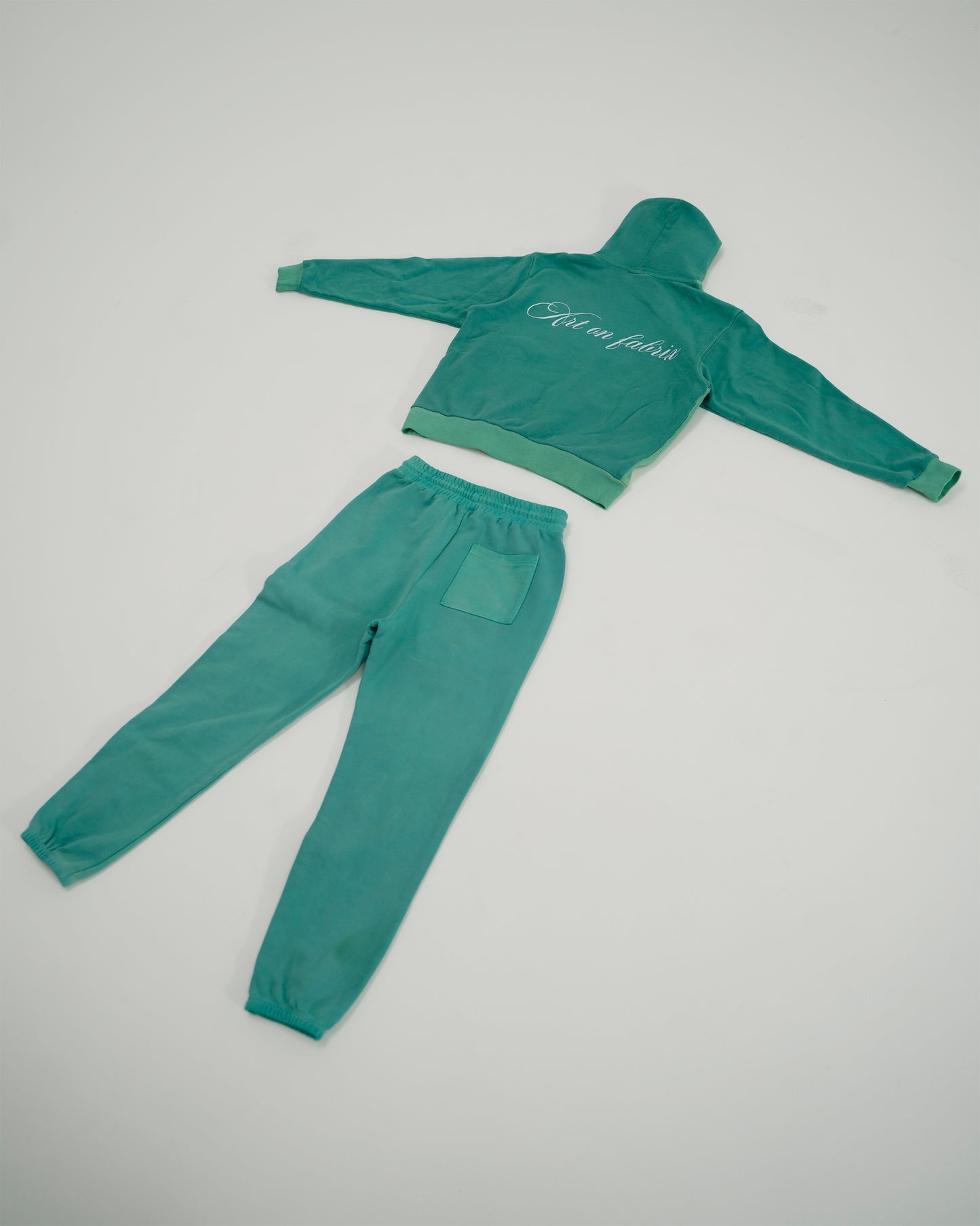 HAND DYED GREEN HOODIE AND SWEATPANTS SET